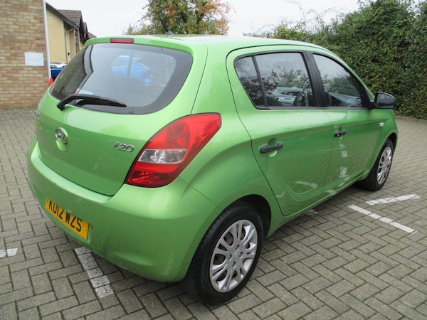 Used Hyundai i20 2012 for sale - 76226792: Photo 5