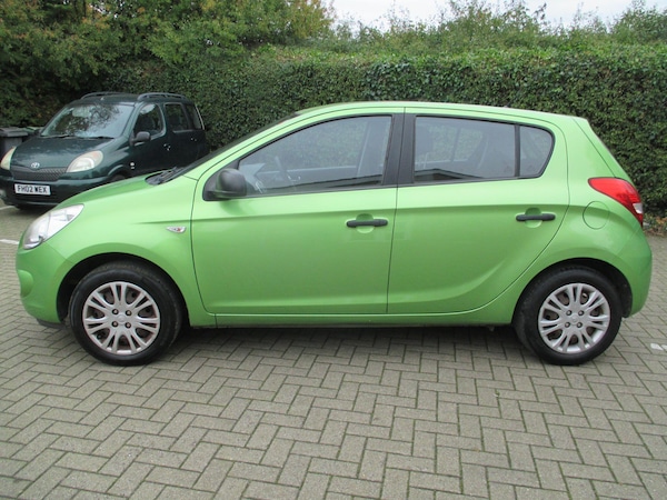 Used Hyundai i20 2012 for sale - 76226792: Photo 8