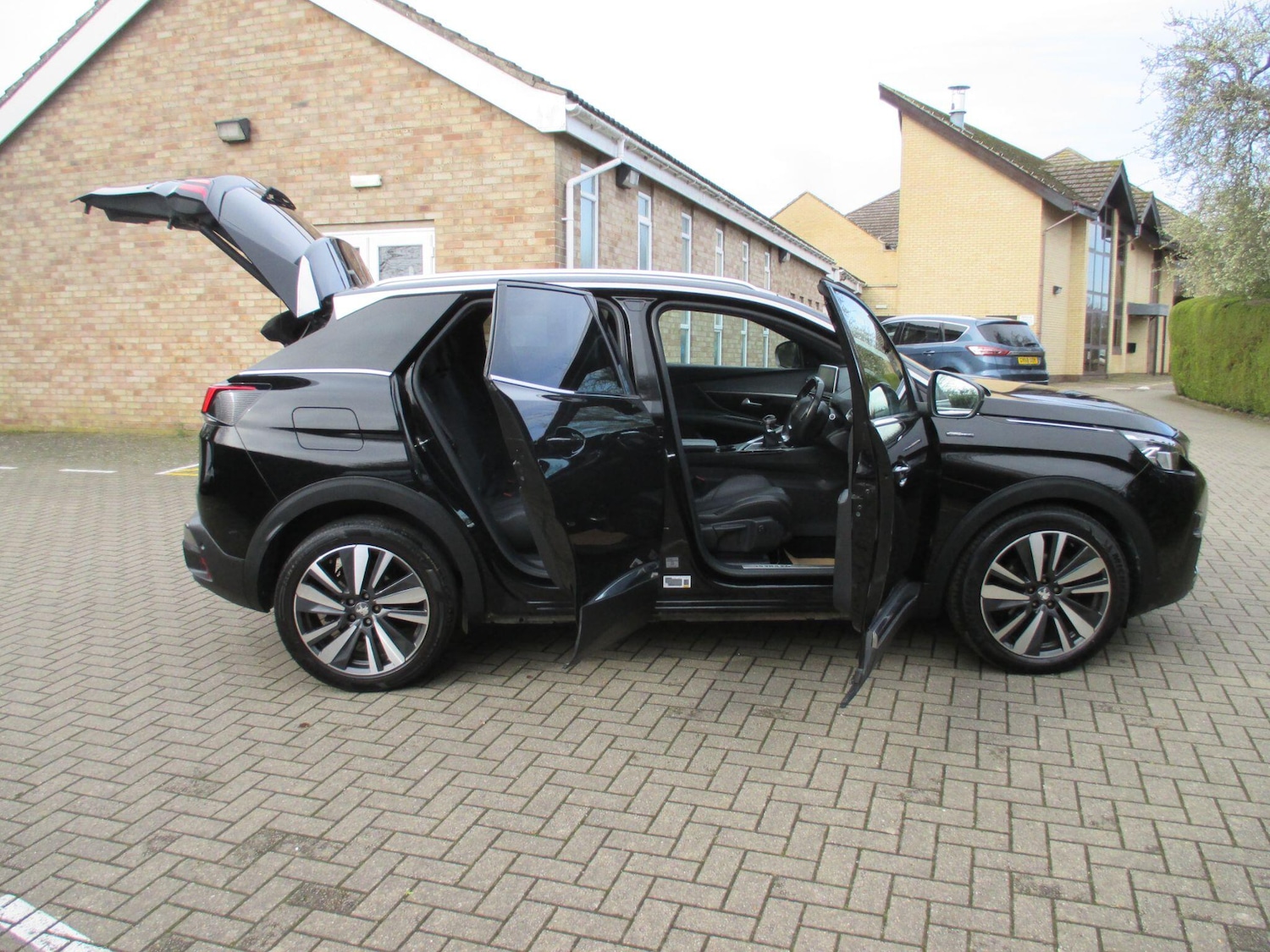 Used Peugeot 3008 2019 for sale - 77892230: Photo 9