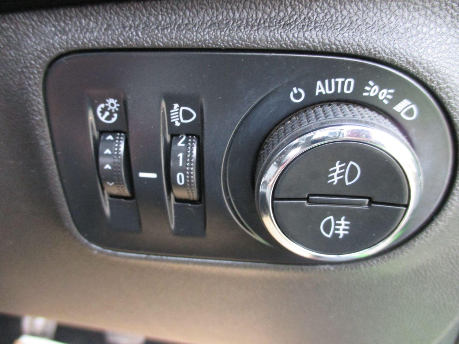 Used Vauxhall Corsa for sale - 77647032: Photo 42