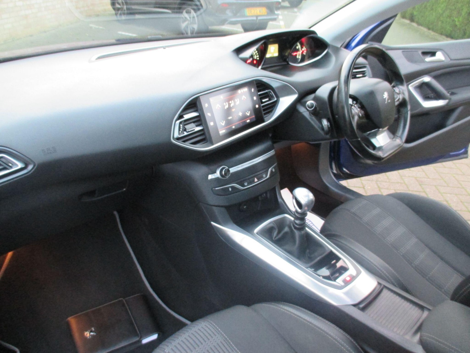 Used Peugeot 308 2018 for sale - 76666589: Photo 15