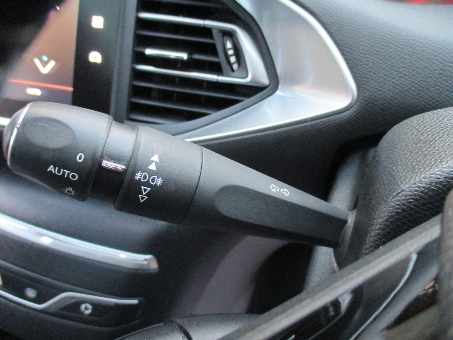 Used Peugeot 308 2018 for sale - 76666589: Photo 33