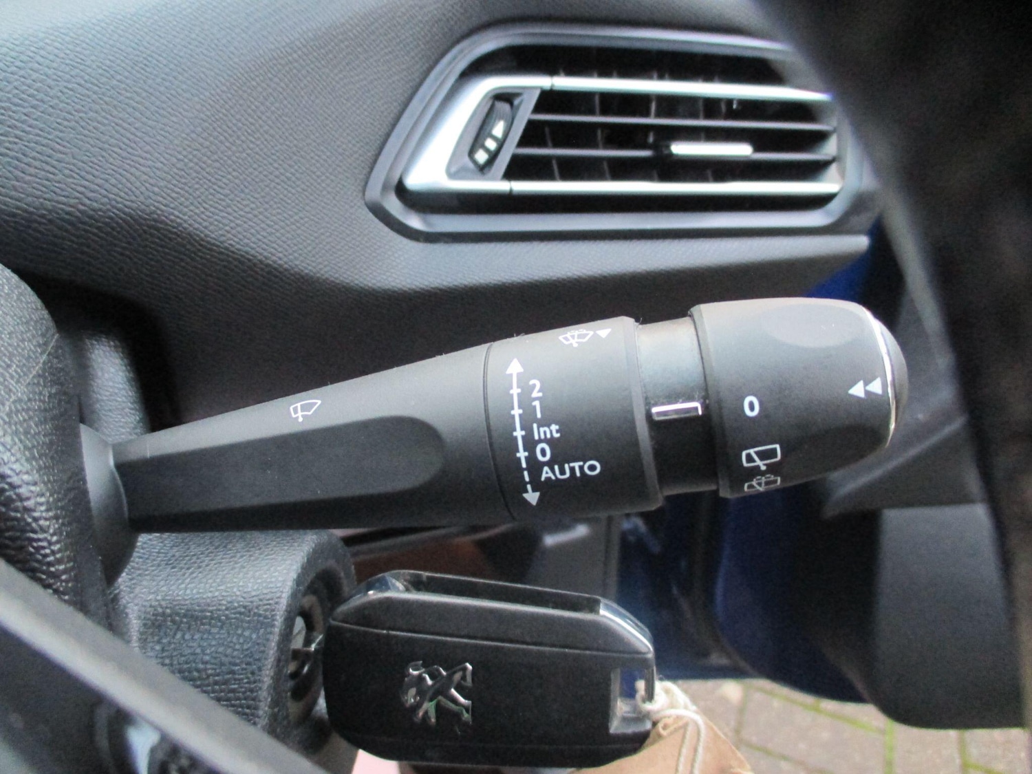 Used Peugeot 308 2018 for sale - 76666589: Photo 34