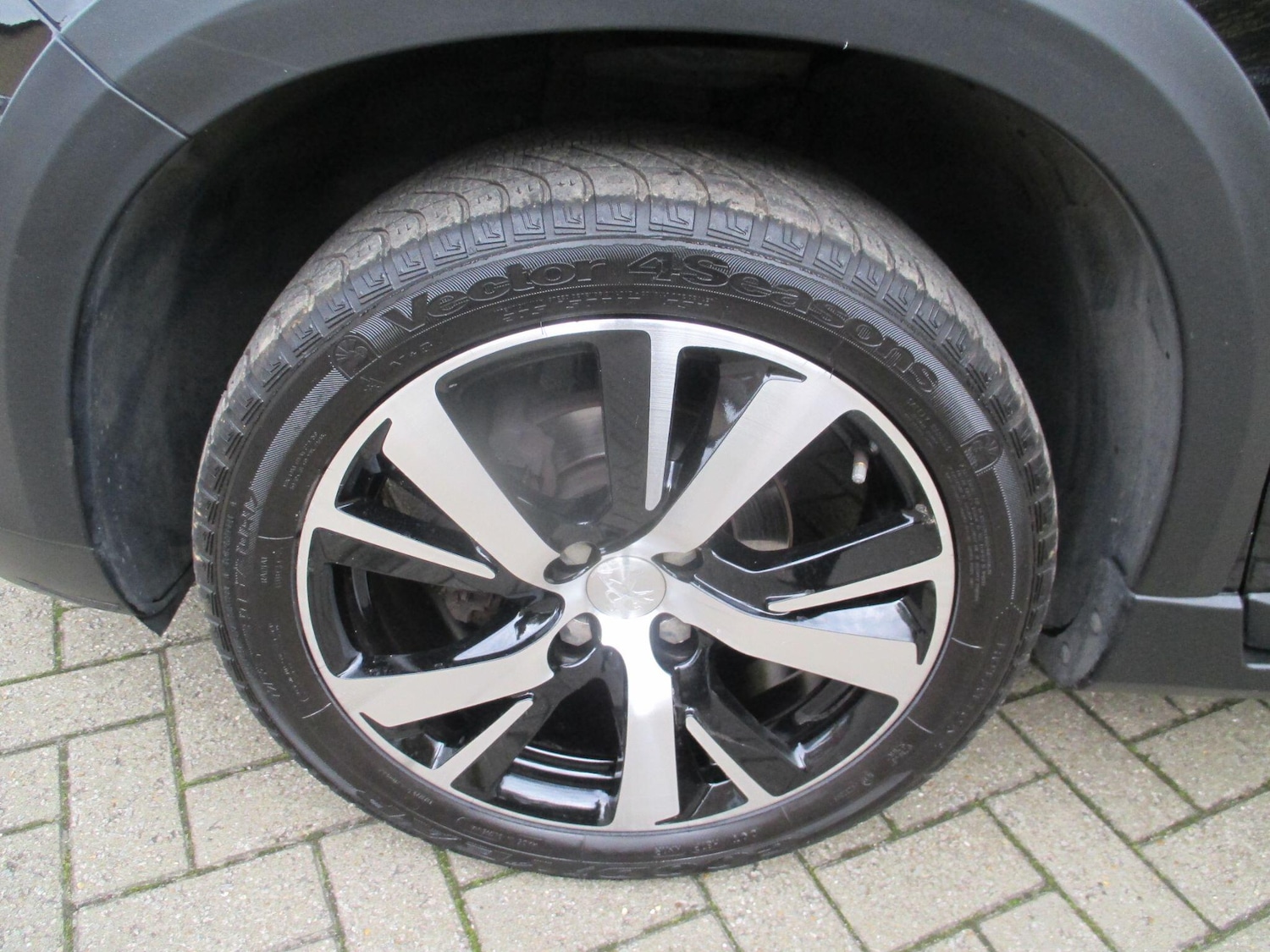 Used Peugeot 2008 2019 for sale - 77425724: Photo 13