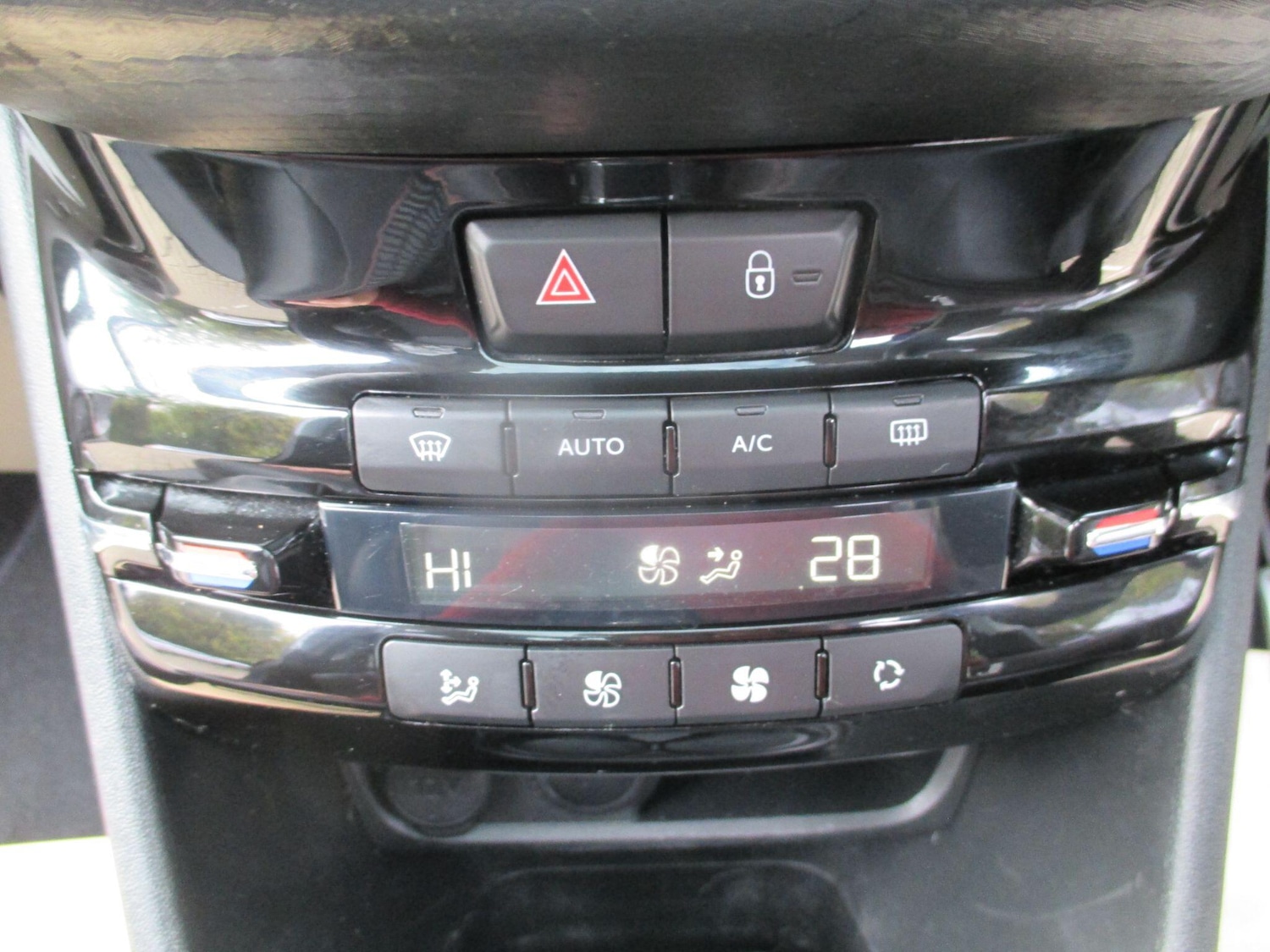 Used Peugeot 2008 2019 for sale - 77425724: Photo 20