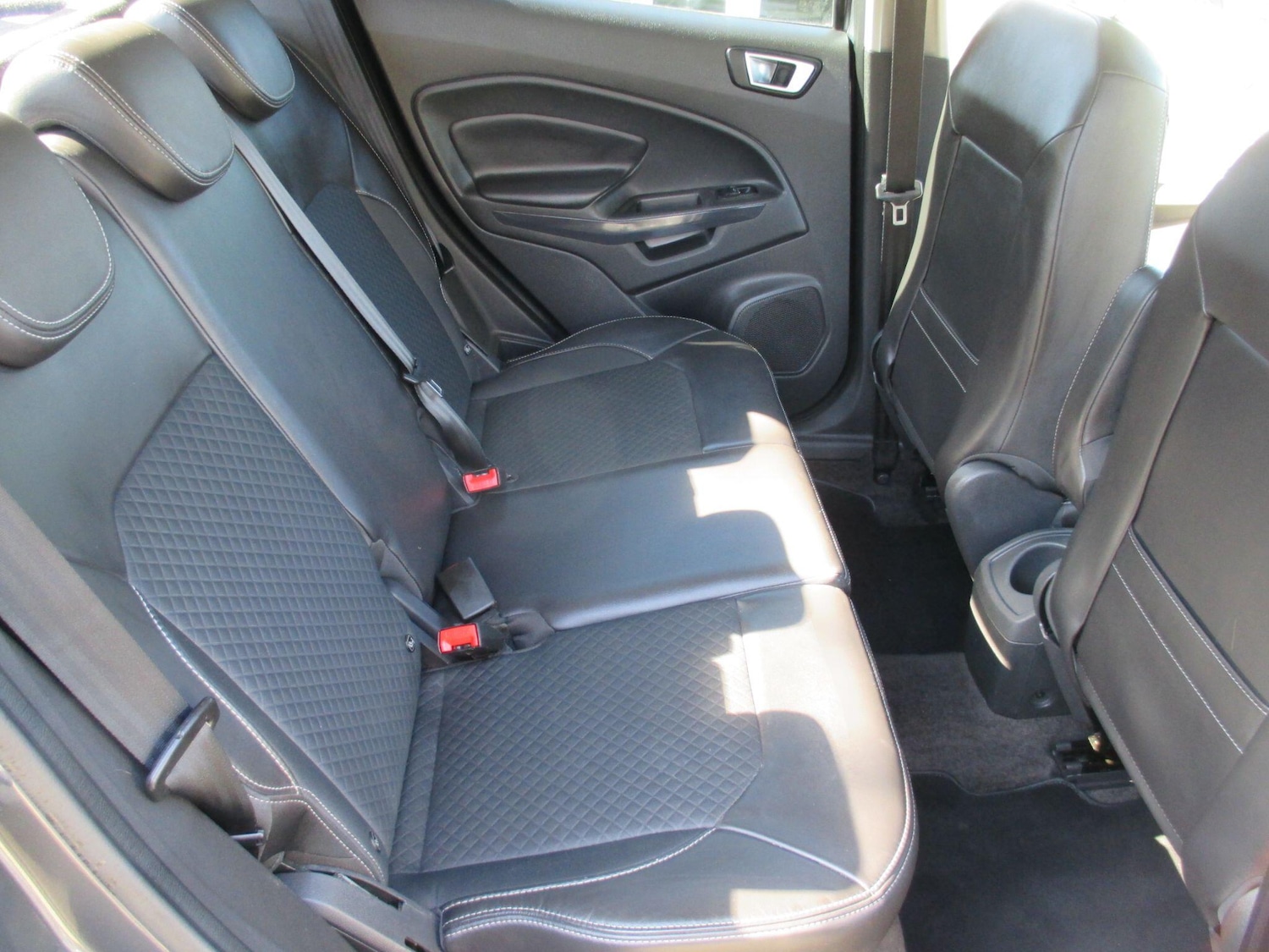 Used Ford Ecosport 2017 for sale - 78170744: Photo 28