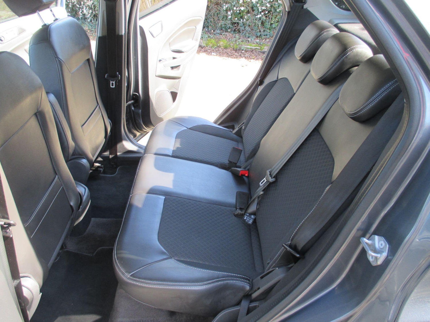 Used Ford Ecosport 2017 for sale - 78170744: Photo 29