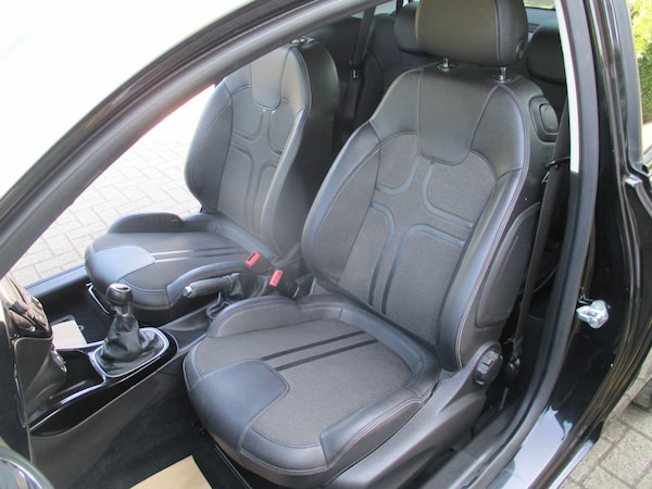 Used Vauxhall ADAM 2017 for sale - 75751704: Photo 25