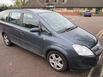 2009 (58) - 1.6i Exclusiv 5dr