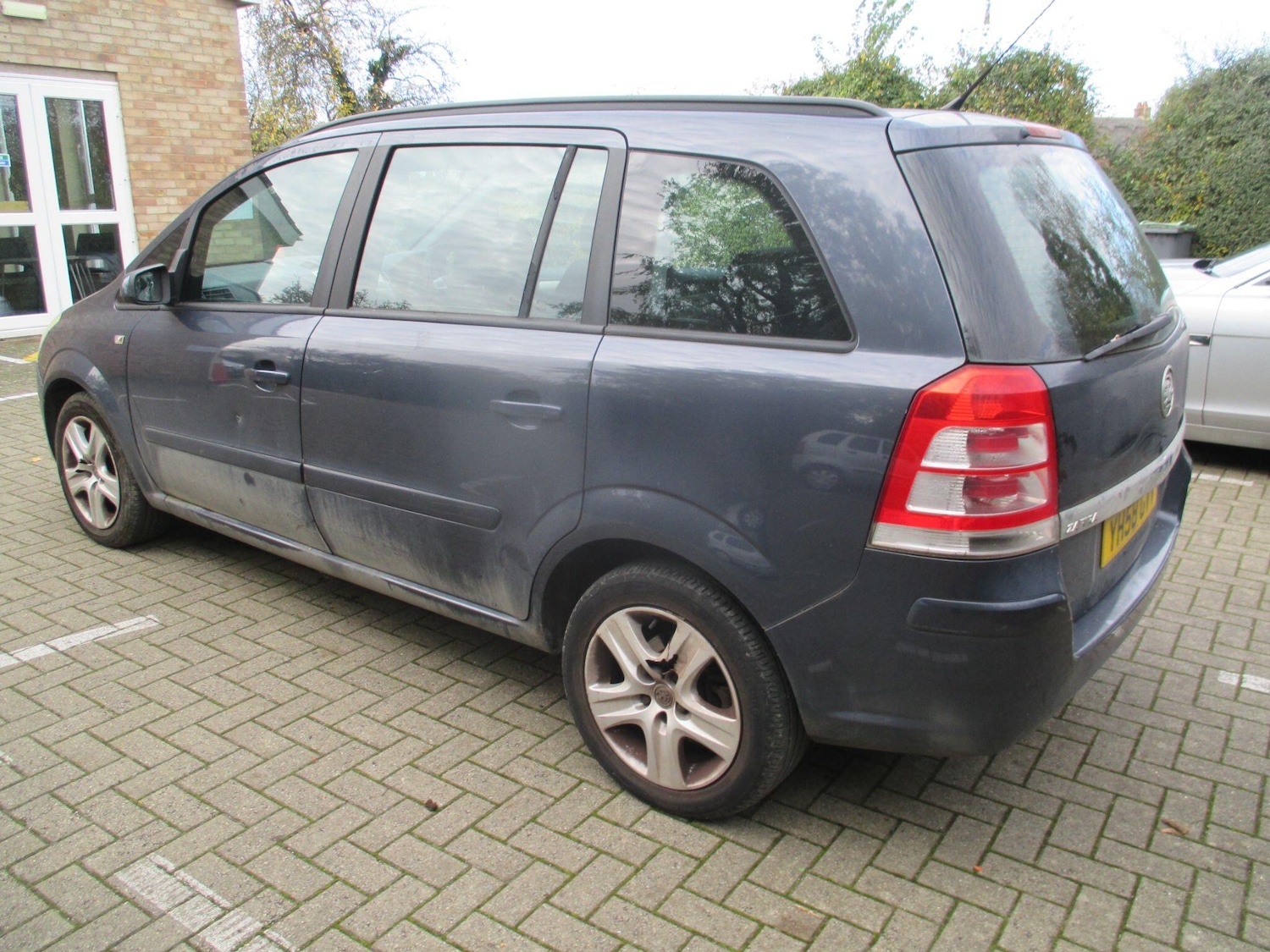 Used Vauxhall Zafira 2009 for sale - 76561239: Photo 6