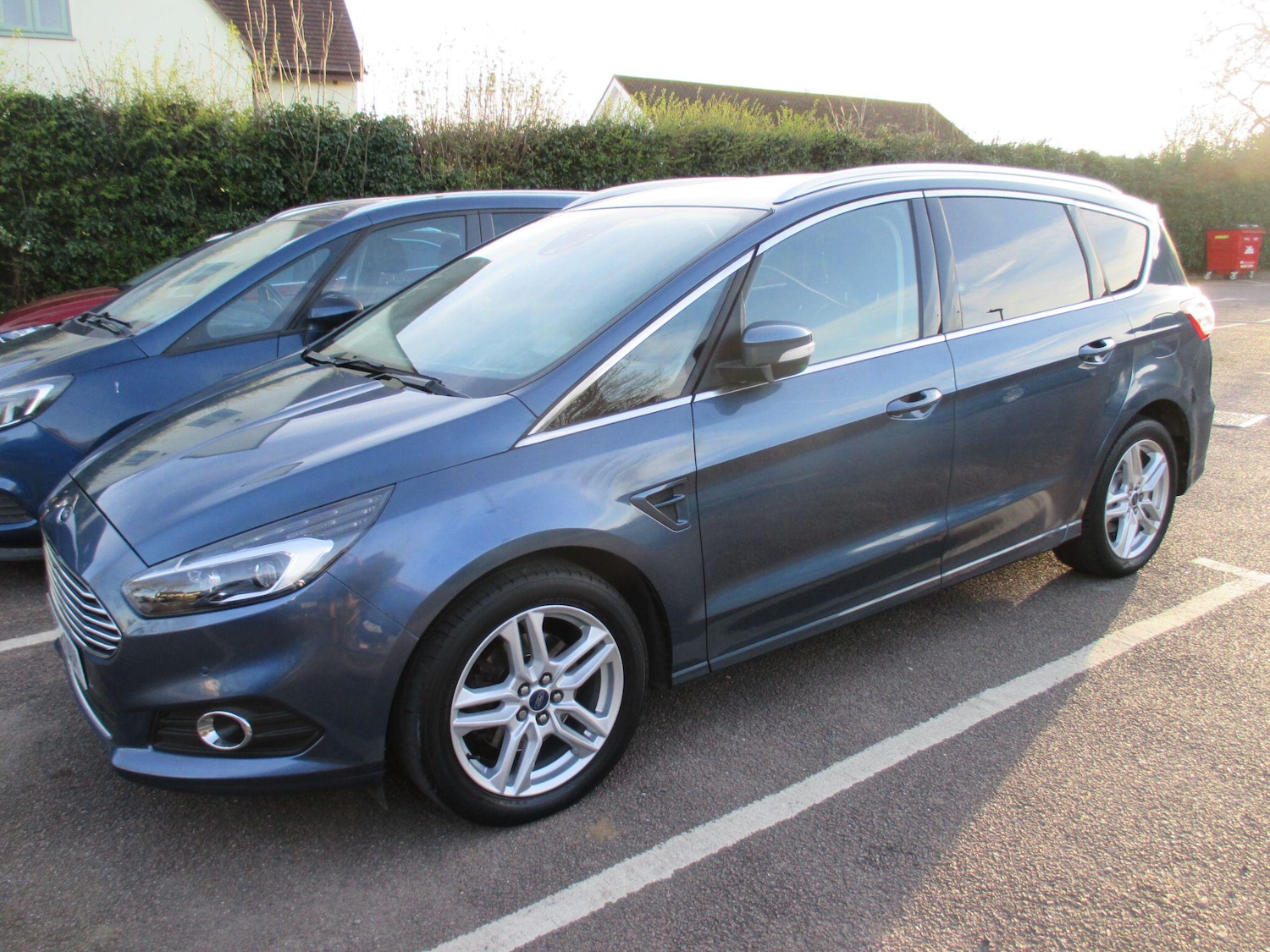 Used Ford S-Max 2018 for sale - 78115112: Photo 2