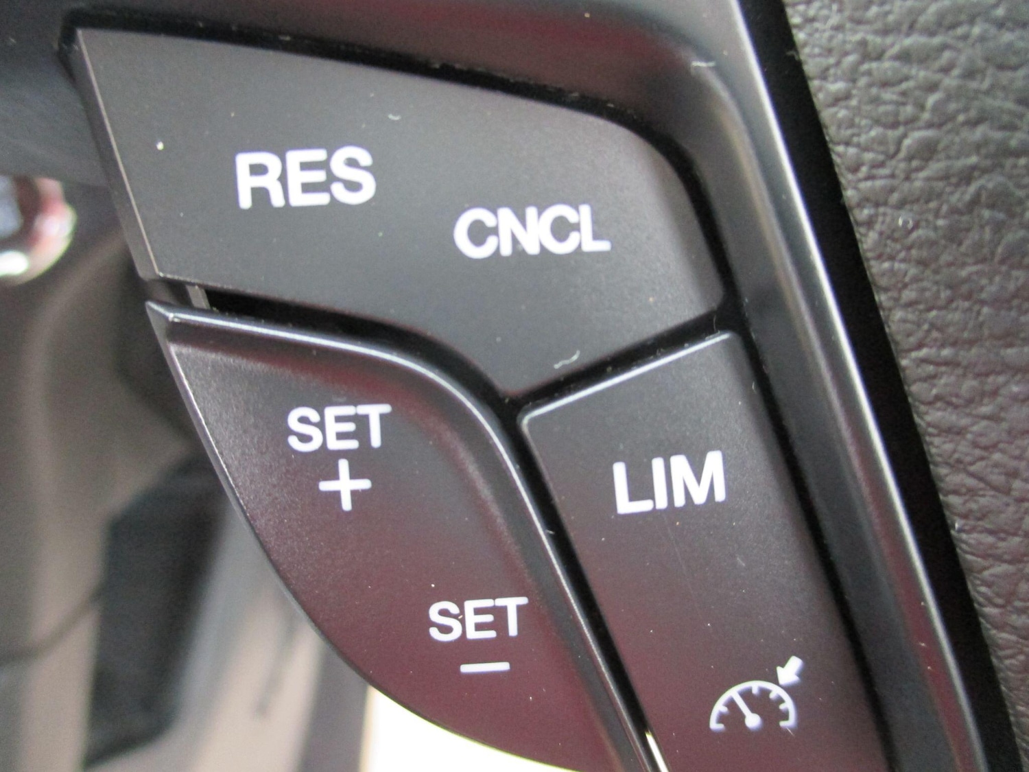 Used Ford S-Max 2018 for sale - 78115112: Photo 40