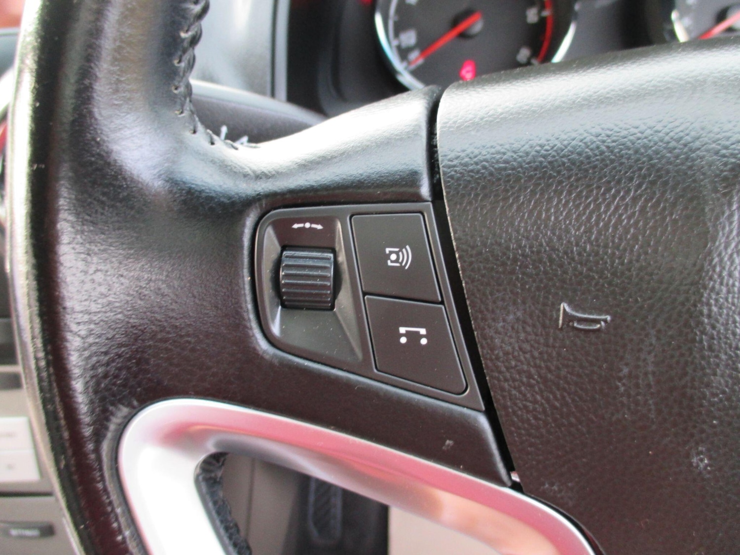 Used Vauxhall Antara 2015 for sale - 76887072: Photo 32