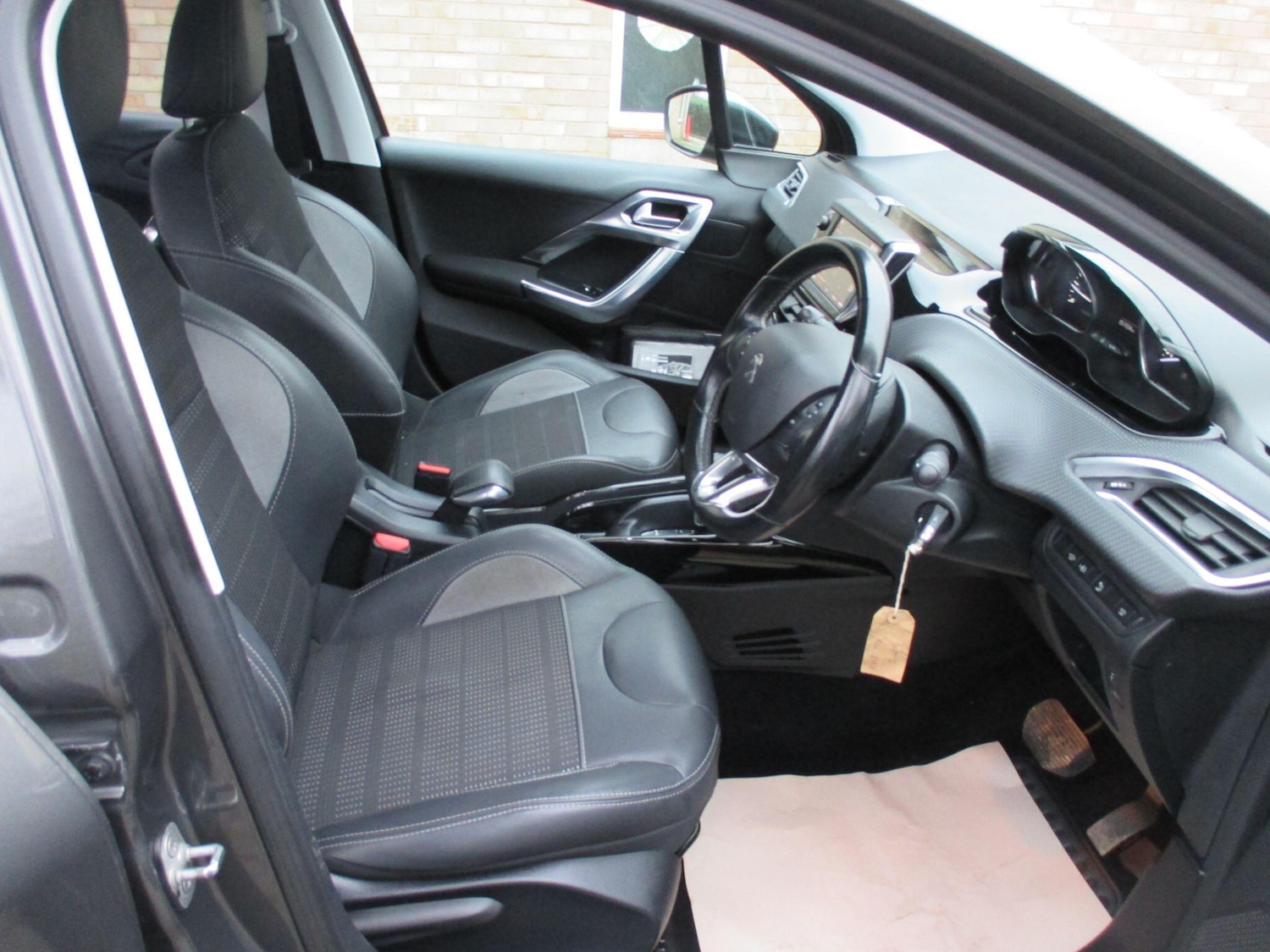 Used Peugeot 2008 2018 for sale - 77074066: Photo 23