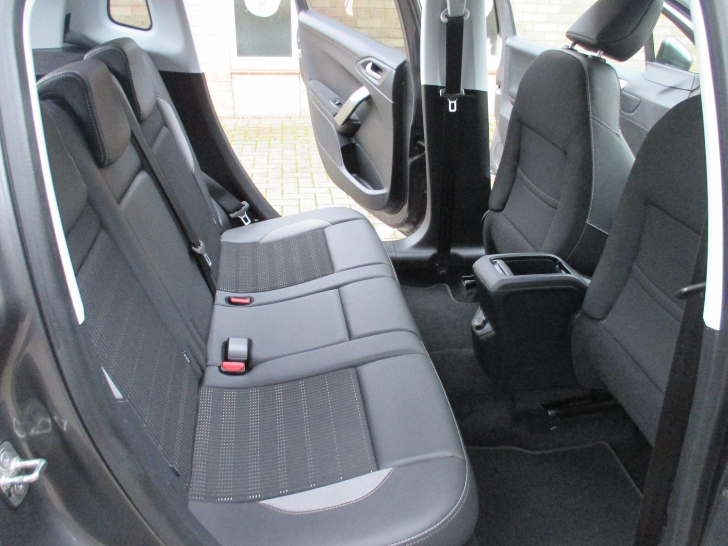 Used Peugeot 2008 2018 for sale - 77074066: Photo 31