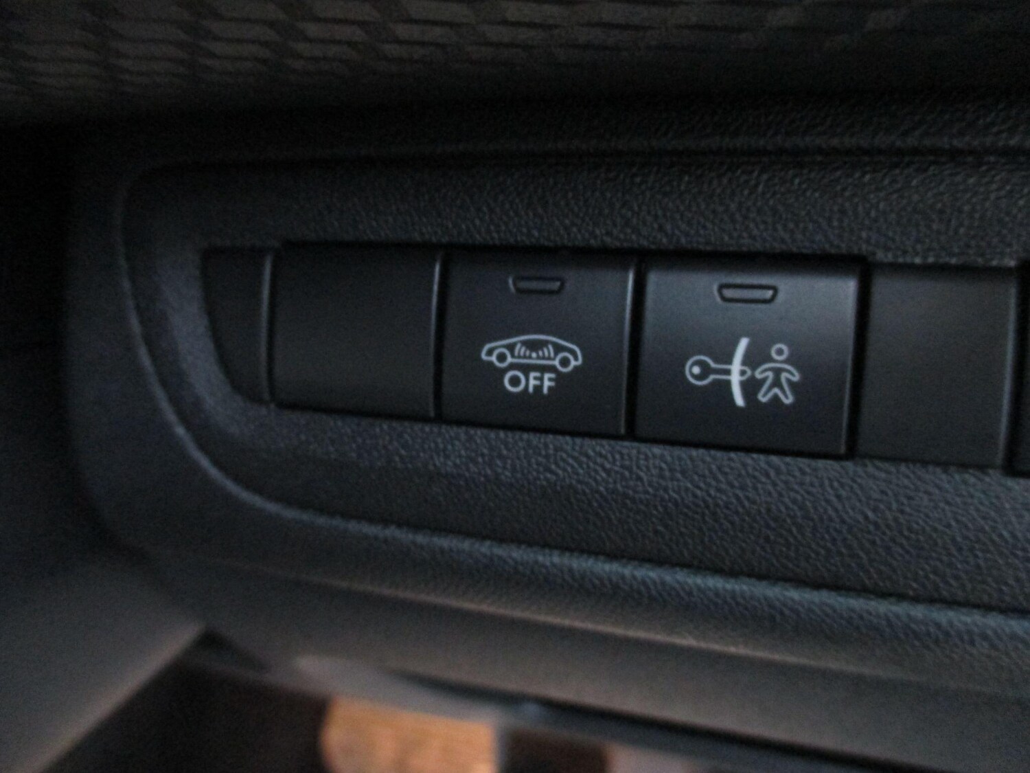 Used Peugeot 2008 2018 for sale - 77074066: Photo 40