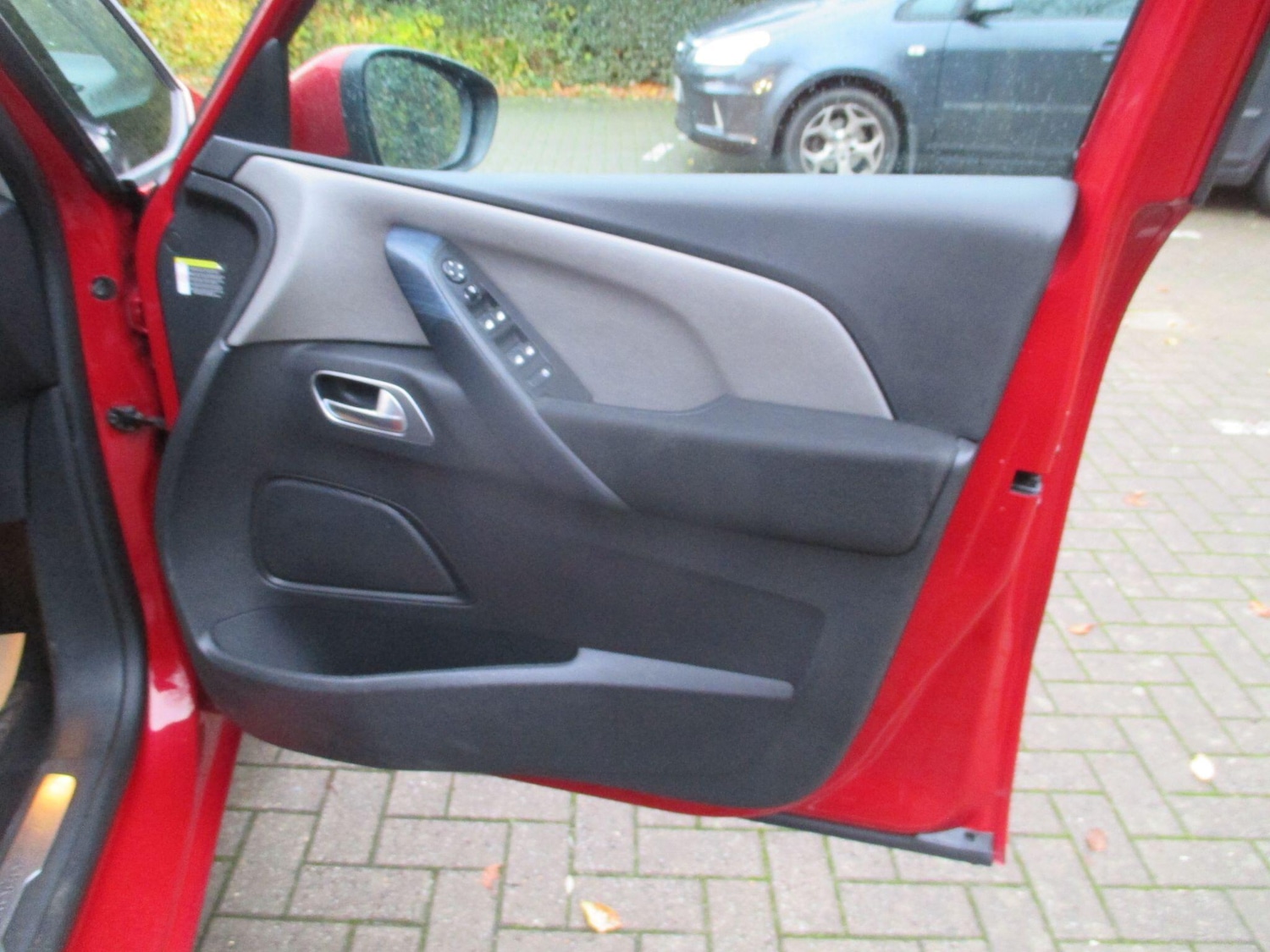 Used Citroen C4 Grand Picasso 2019 for sale - 76992342: Photo 38