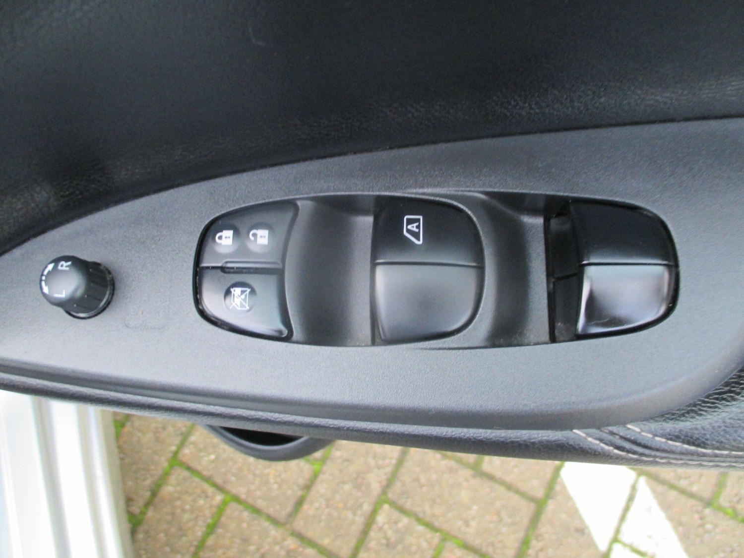 Used Nissan Pulsar 2016 for sale - 76511932: Photo 42