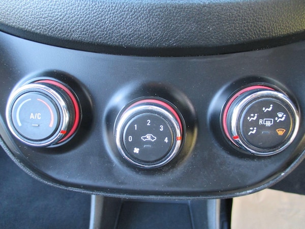 Used Vauxhall Viva 2016 for sale - 75751597: Photo 21