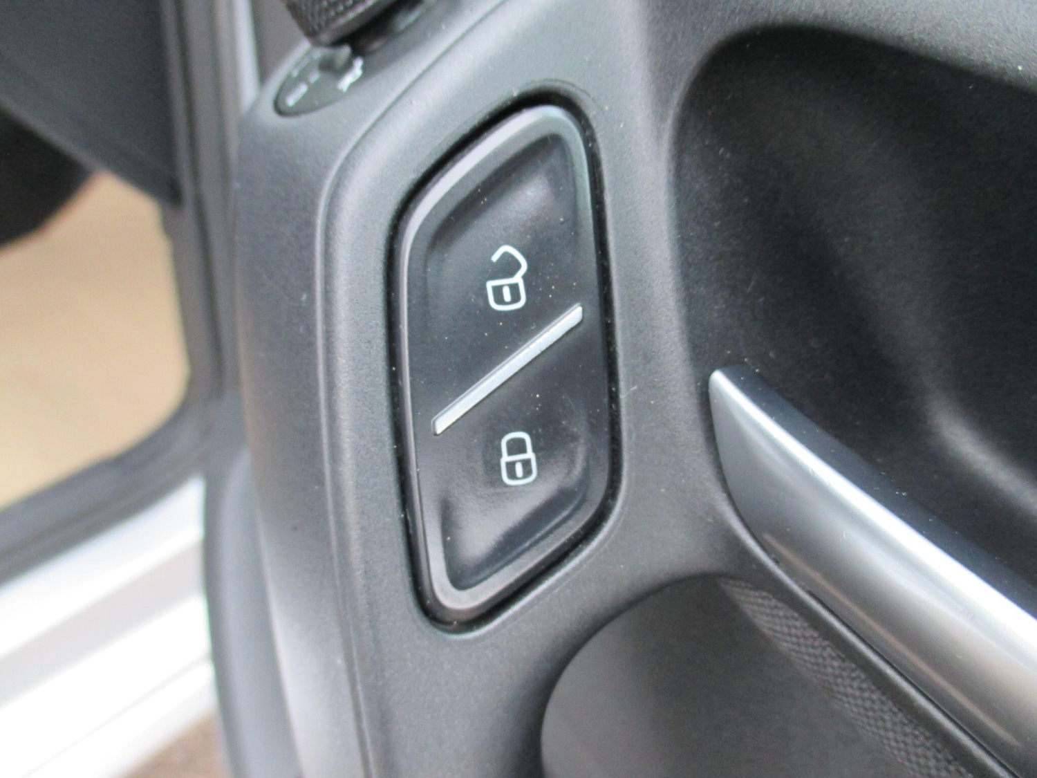 Used Volkswagen Polo for sale - 78007154: Photo 42