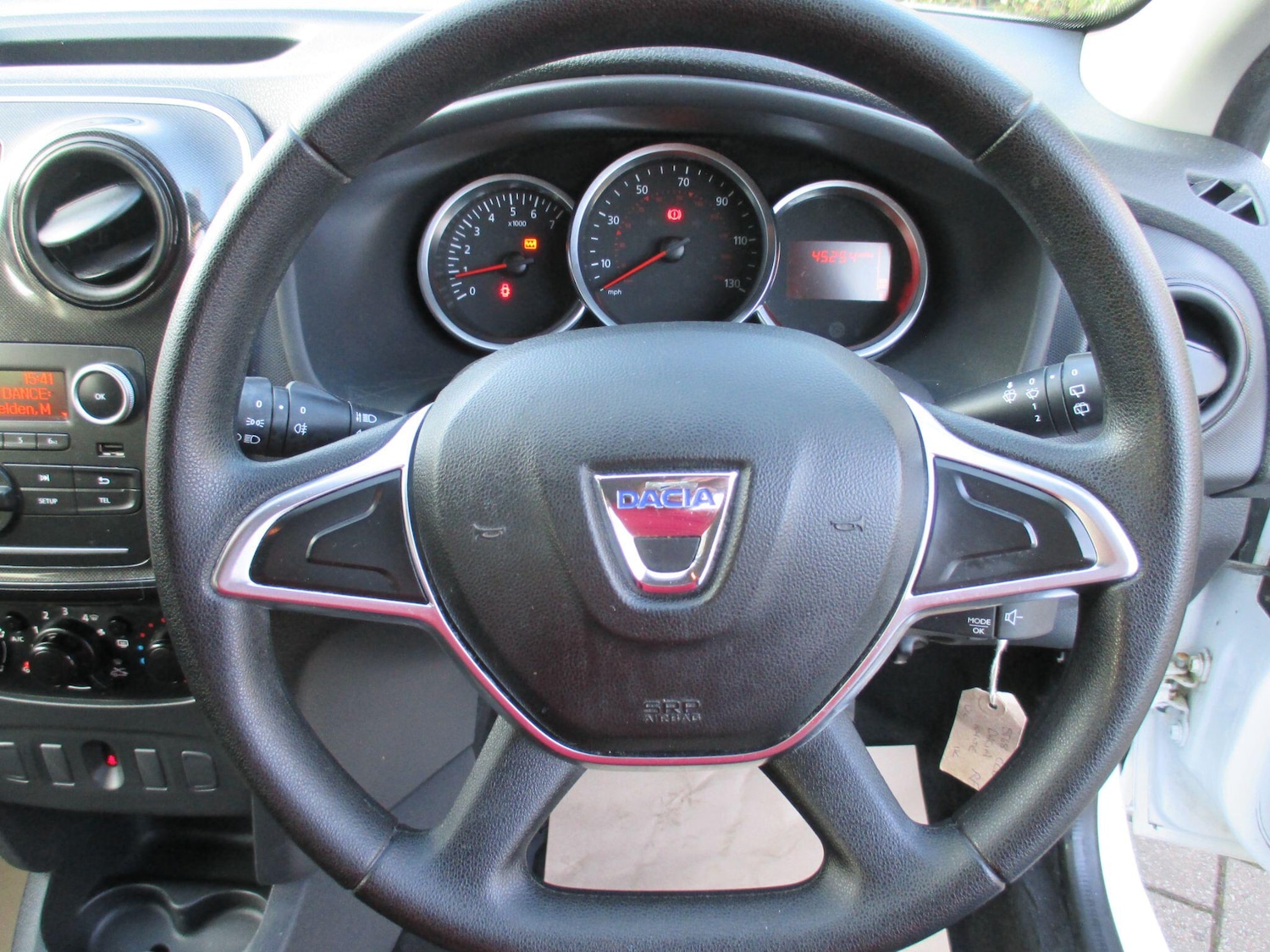 Used Dacia Sandero 2018 for sale - 77769123: Photo 18