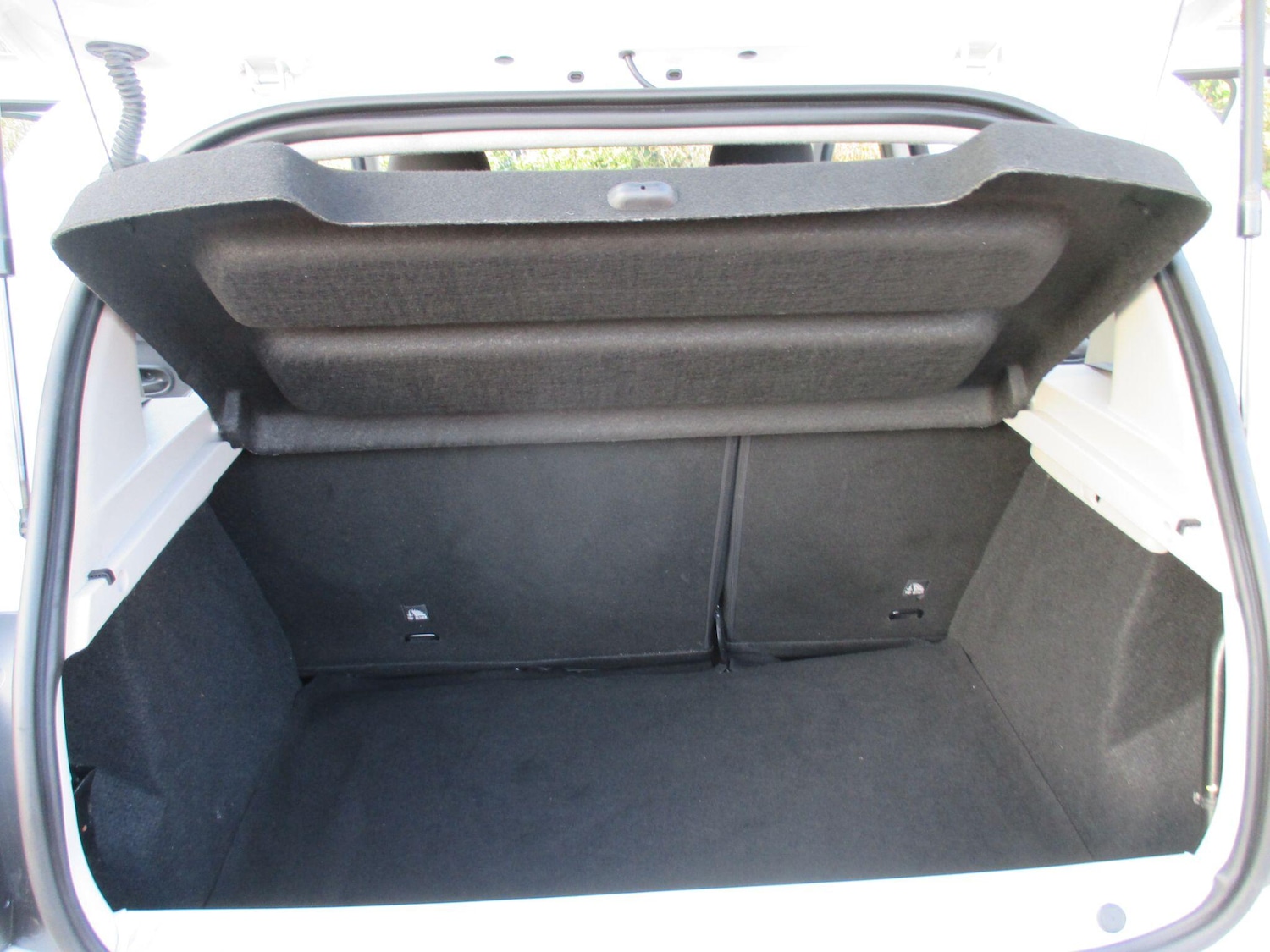 Used Dacia Sandero 2018 for sale - 77769123: Photo 45