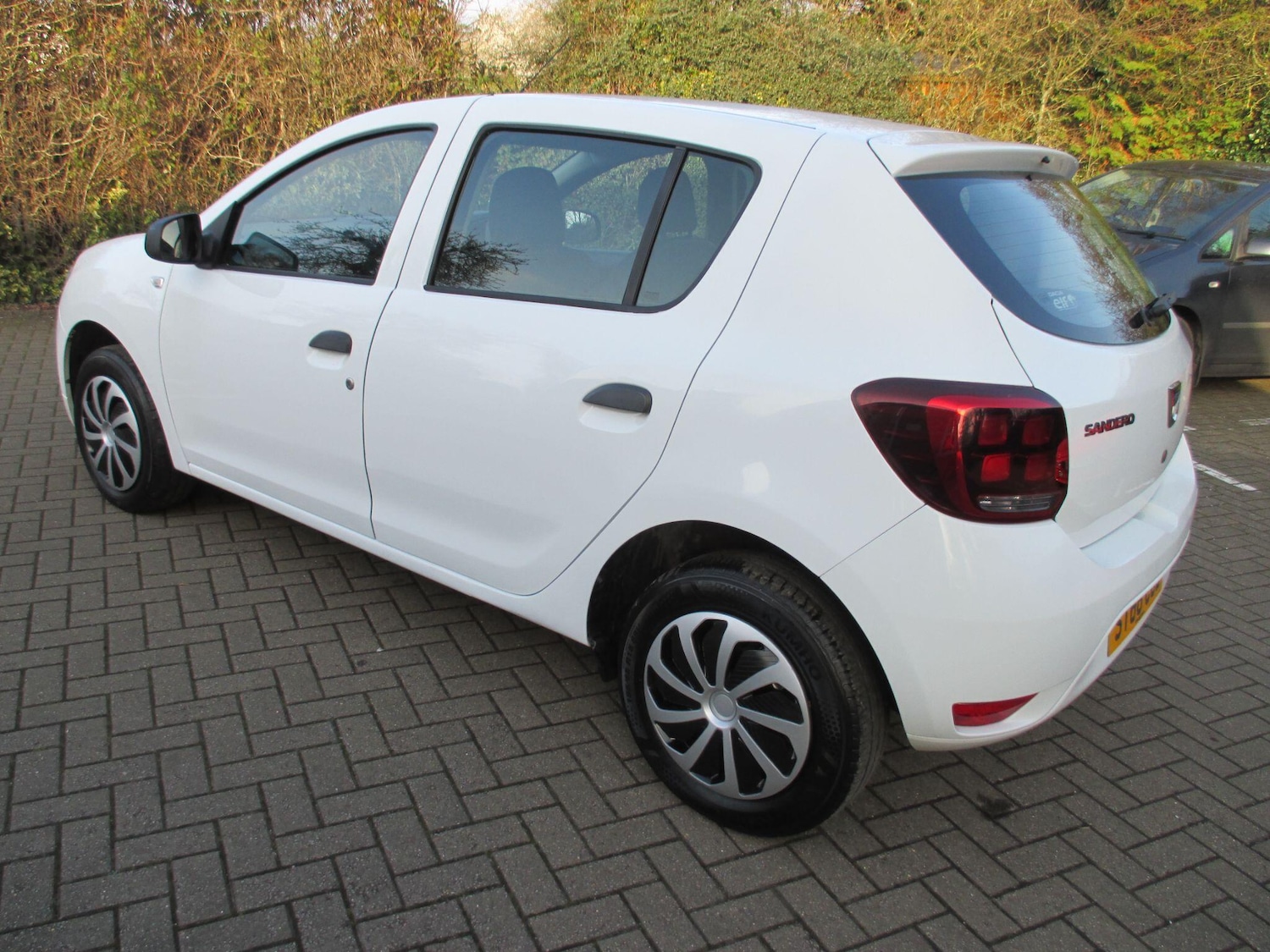 Used Dacia Sandero 2018 for sale - 77769123: Photo 8