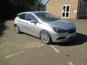 Vauxhall - Astra