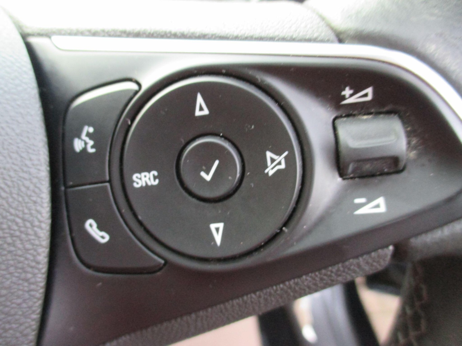 Used Vauxhall Crossland X 2018 for sale - 76952272: Photo 31