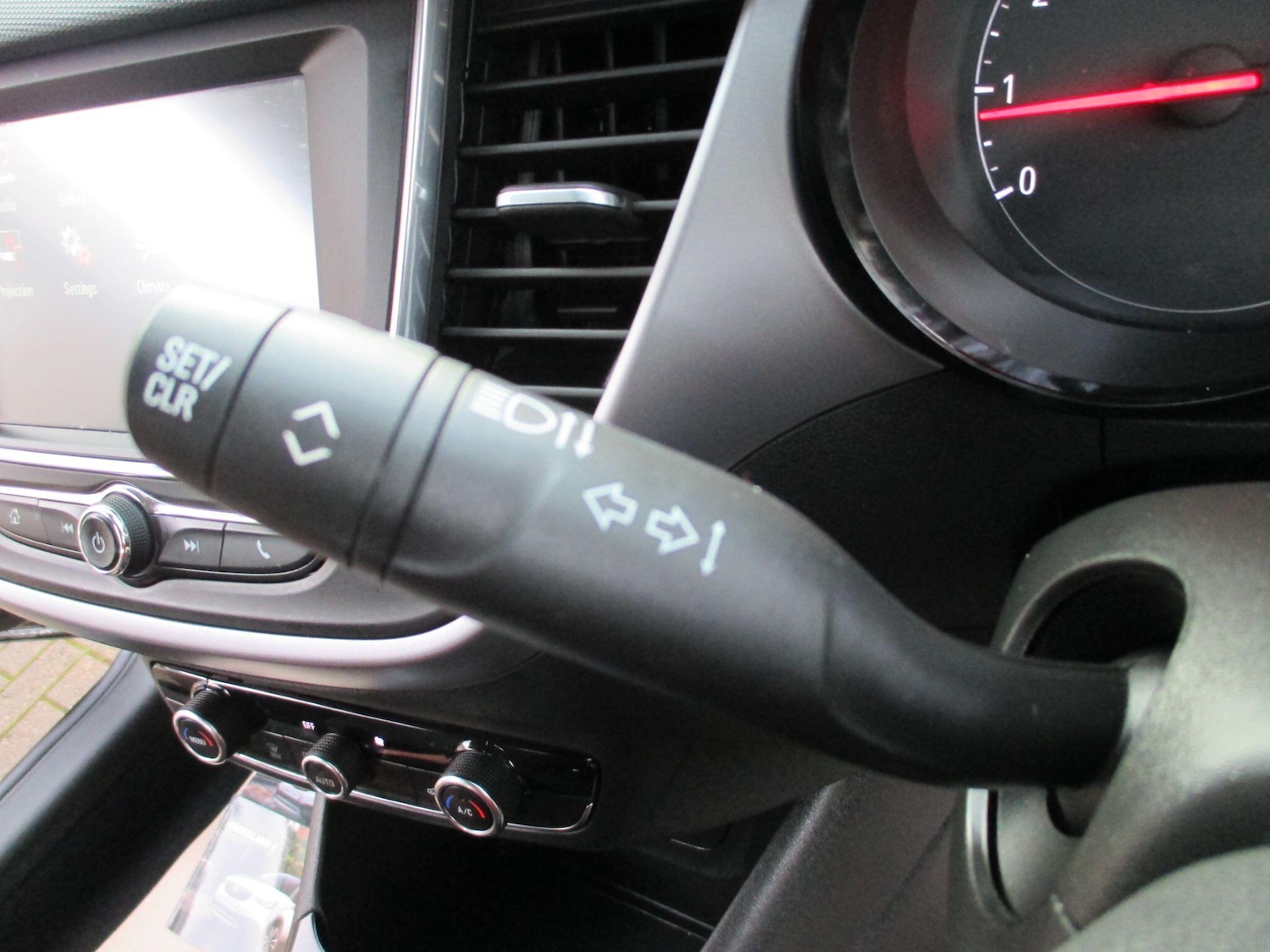 Used Vauxhall Crossland X 2018 for sale - 76952272: Photo 32