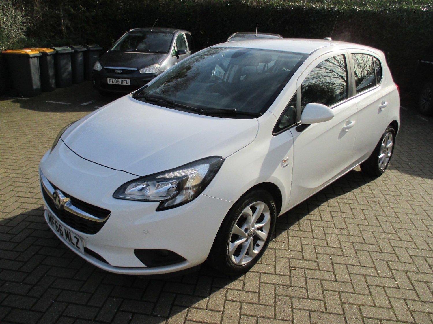 Used Vauxhall Corsa 2016 for sale - 77738302: Photo 2