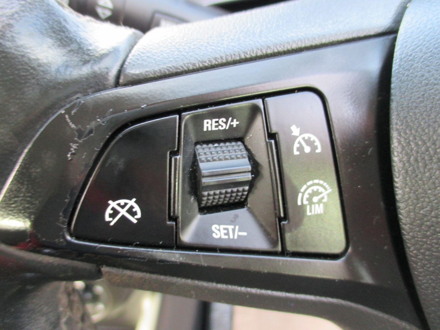 Used Vauxhall Corsa 2016 for sale - 77738302: Photo 30