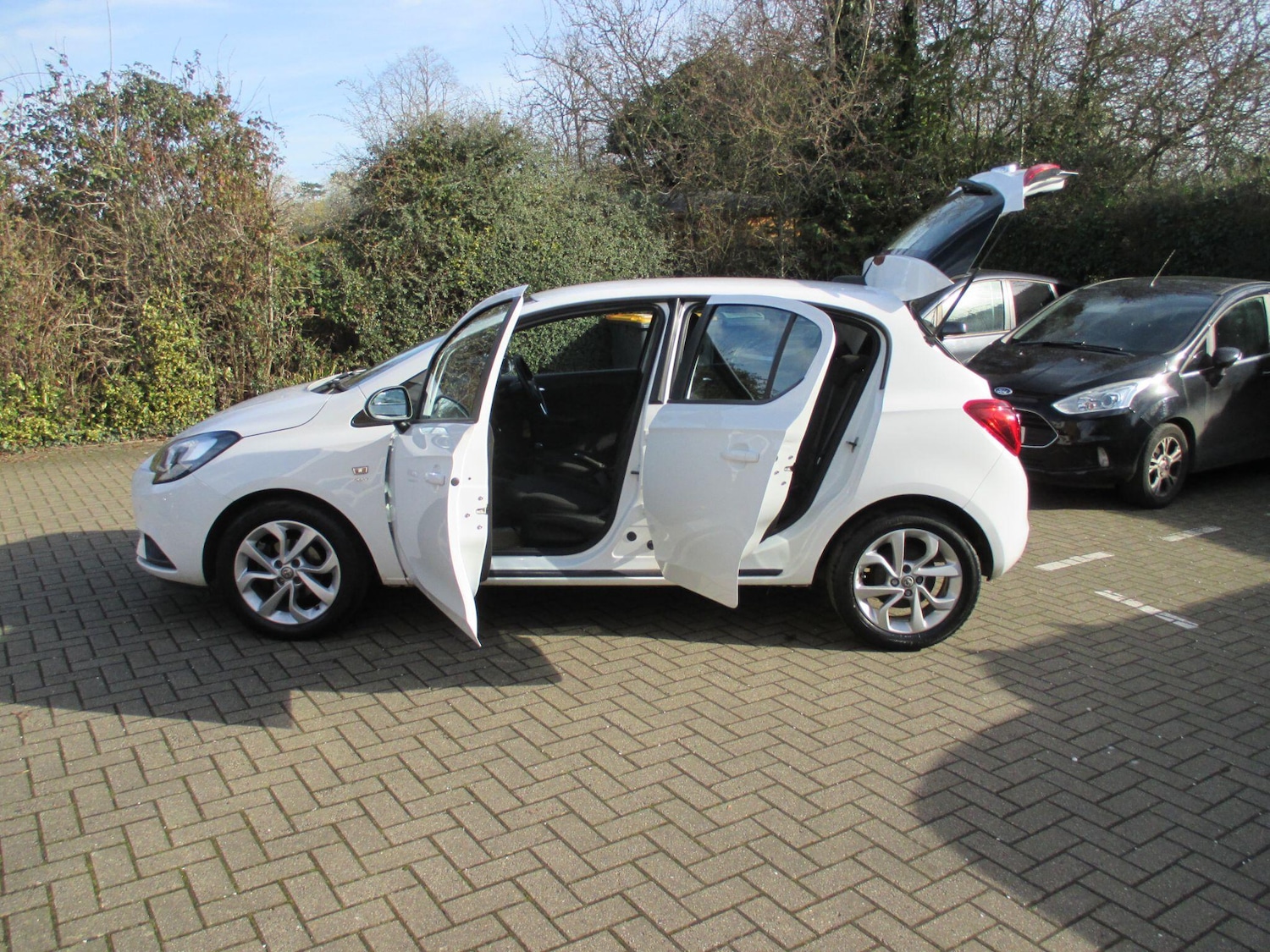 Used Vauxhall Corsa 2016 for sale - 77738302: Photo 9