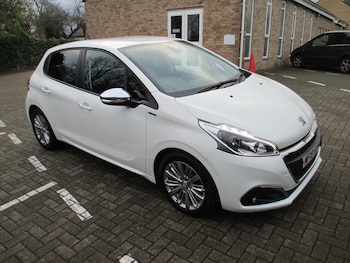 Used Peugeot 208 2019 for sale - 76994488: Photo