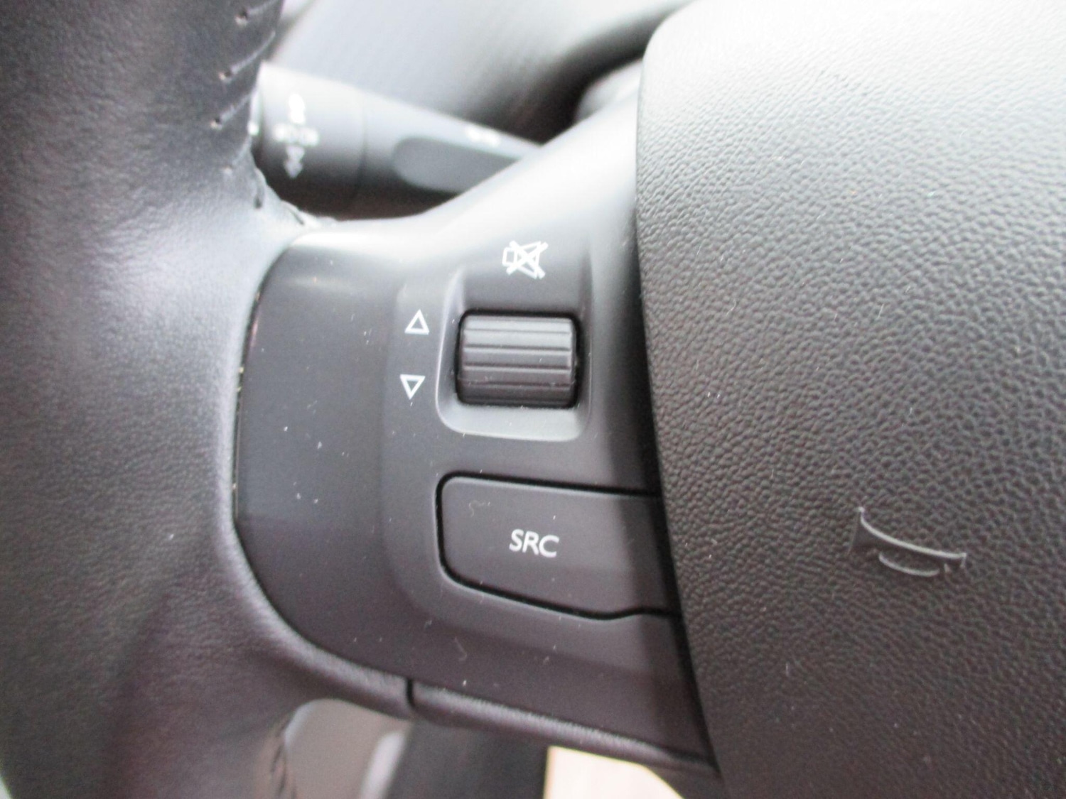 Used Peugeot 208 2019 for sale - 76994488: Photo 31