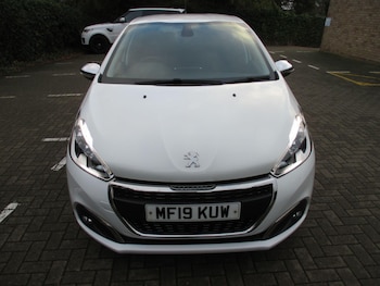 Used Peugeot 208 2019 for sale - 76994488: Photo