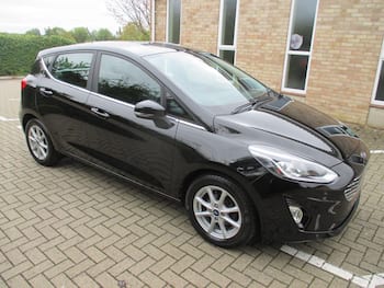 Used Ford Fiesta 2017 for sale - 79740571: Photo