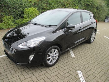 Used Ford Fiesta 2017 for sale - 79740571: Photo