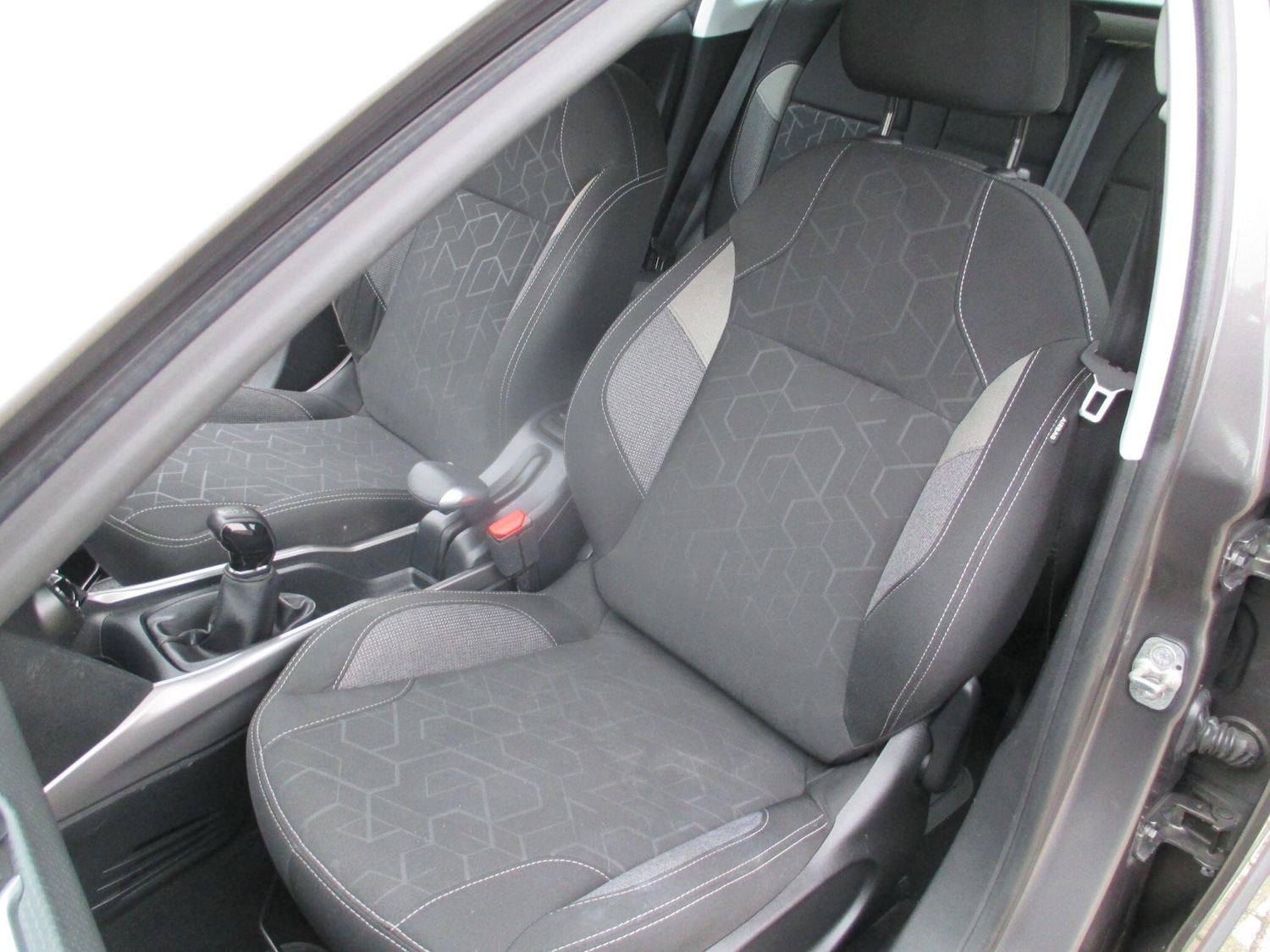 Used Peugeot 2008 2018 for sale - 76399290: Photo 27