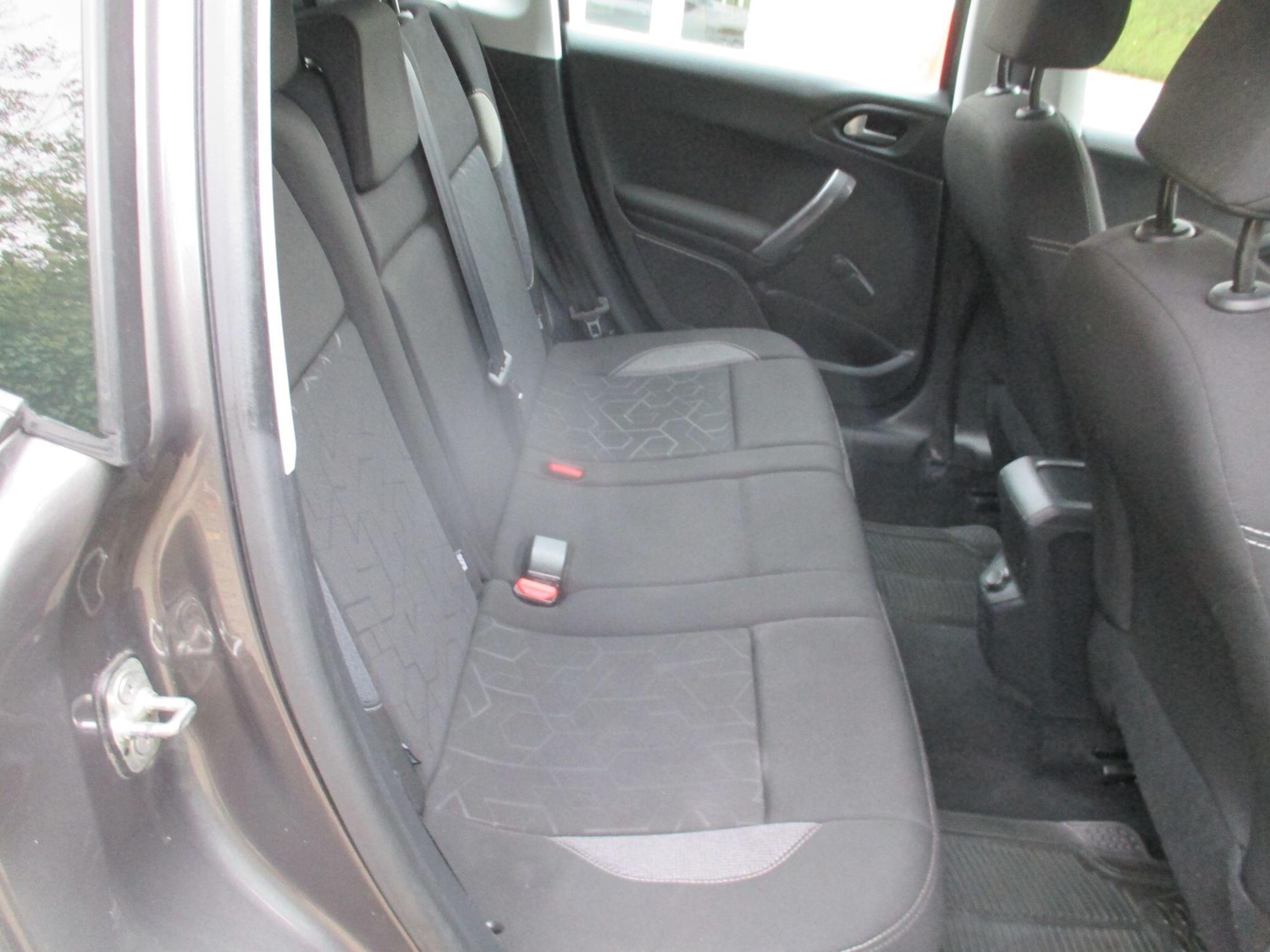 Used Peugeot 2008 2018 for sale - 76399290: Photo 28