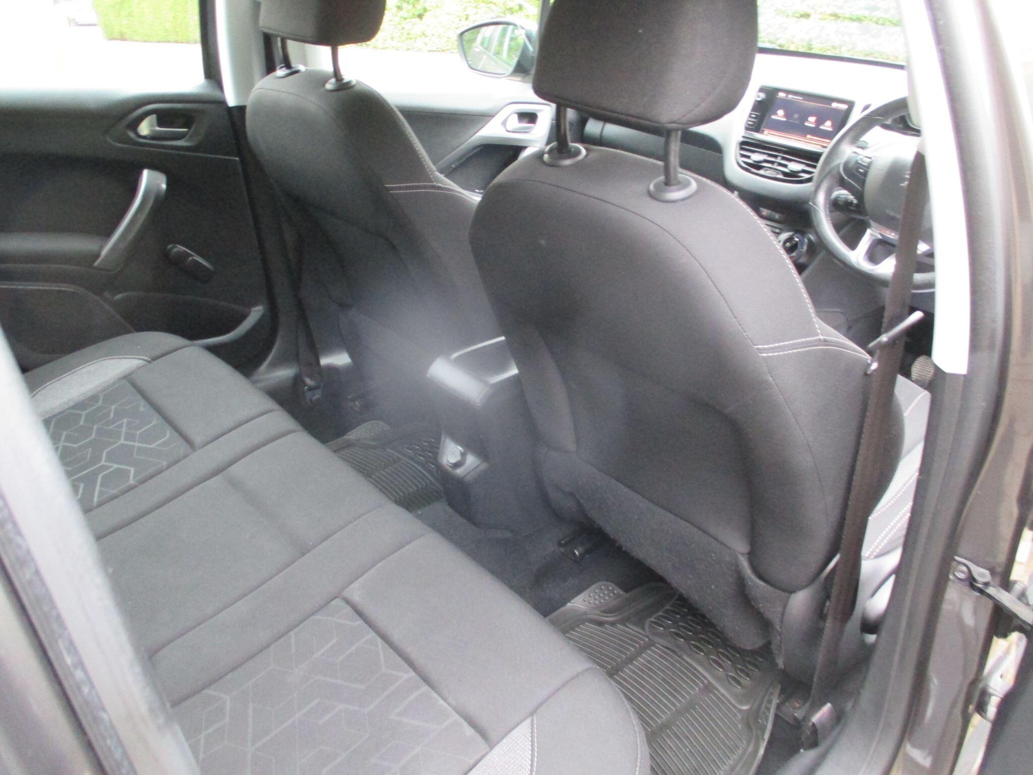 Used Peugeot 2008 2018 for sale - 76399290: Photo 29