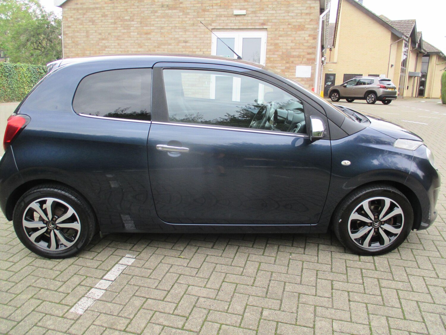 Vehicle 4