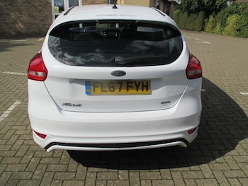 Used Ford Focus 2018 for sale - 75978710: Photo 4