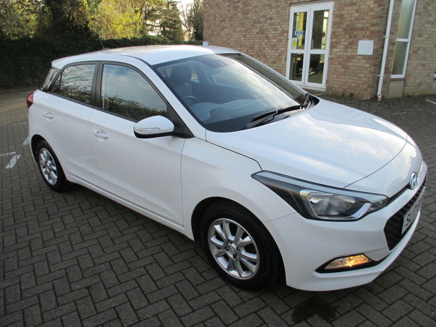 Used Hyundai i20 2017 for sale - 77892144: Photo 1