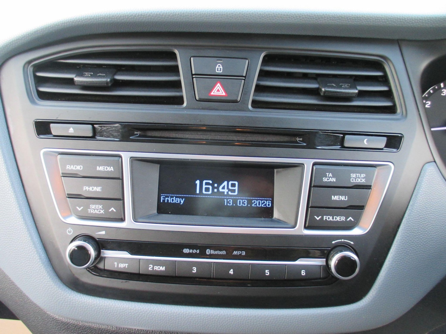 Used Hyundai i20 2017 for sale - 77892144: Photo 19