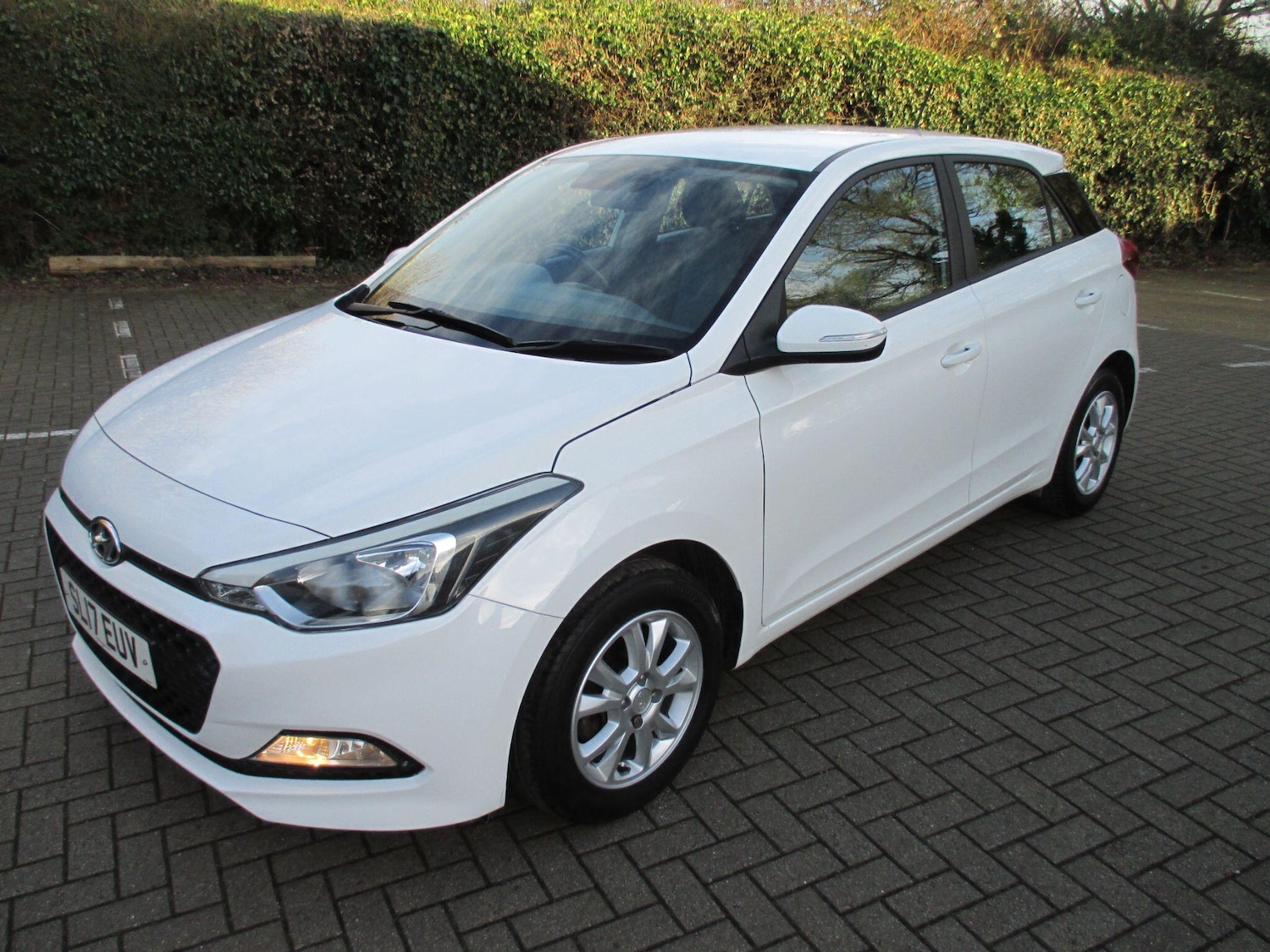 Used Hyundai i20 2017 for sale - 77892144: Photo 2