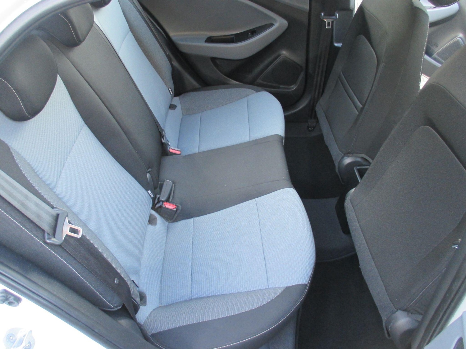 Used Hyundai i20 2017 for sale - 77892144: Photo 27