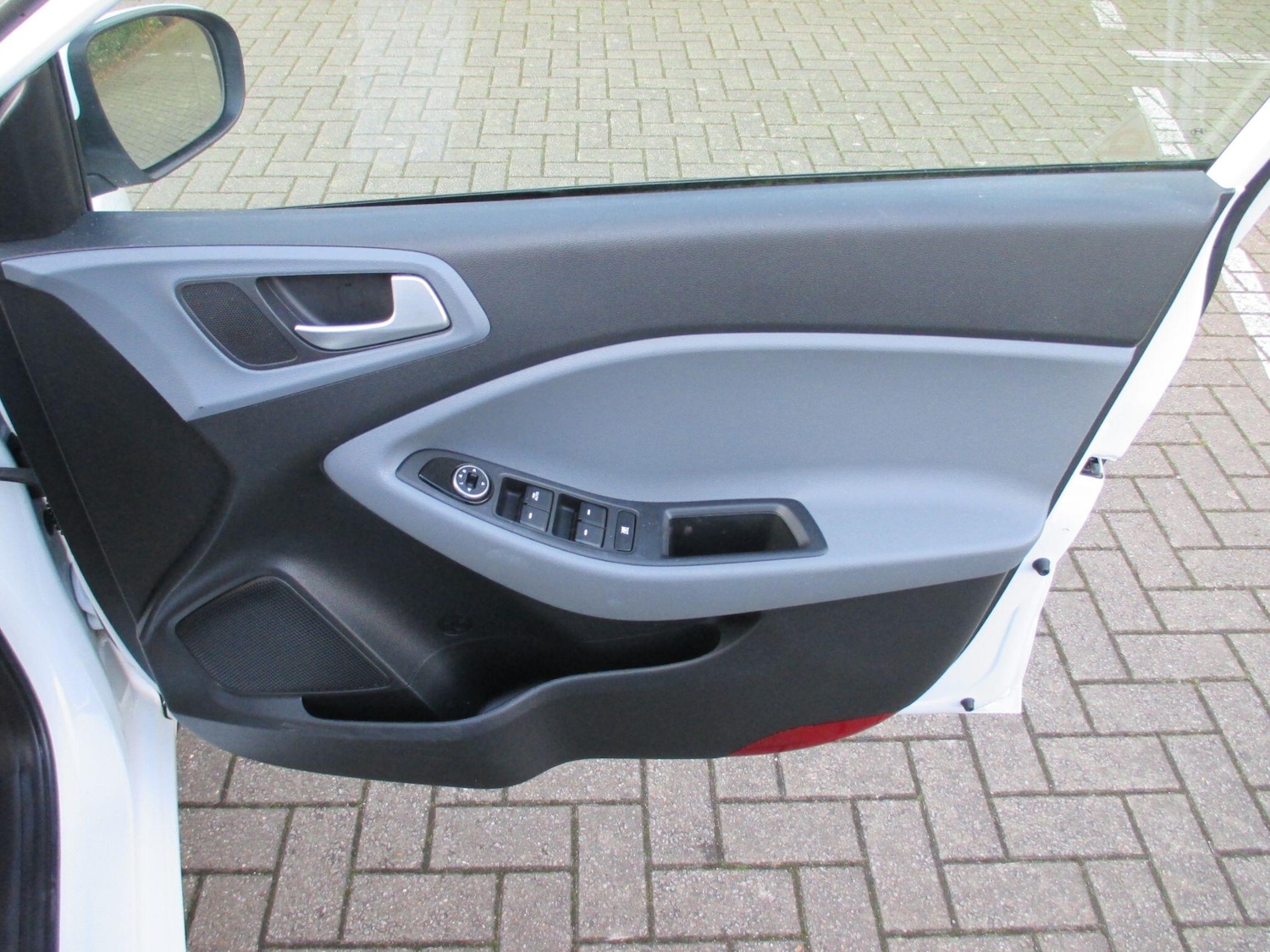 Used Hyundai i20 2017 for sale - 77892144: Photo 43