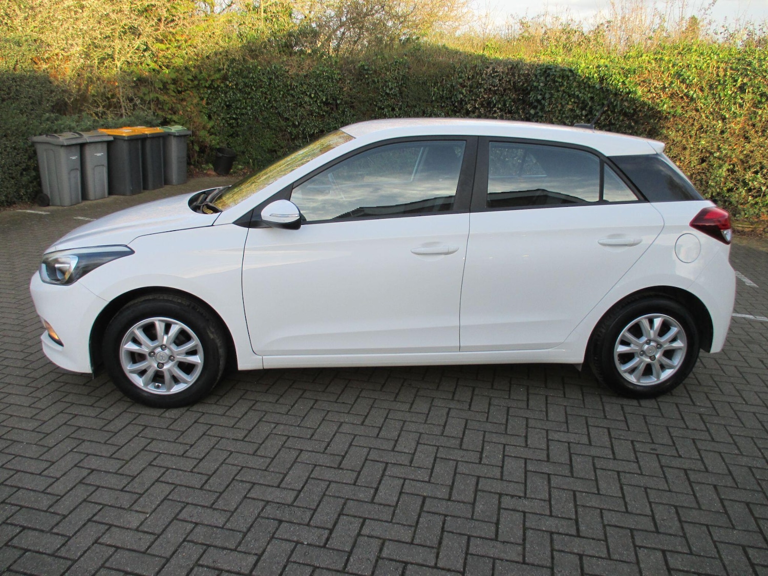 Used Hyundai i20 2017 for sale - 77892144: Photo 7