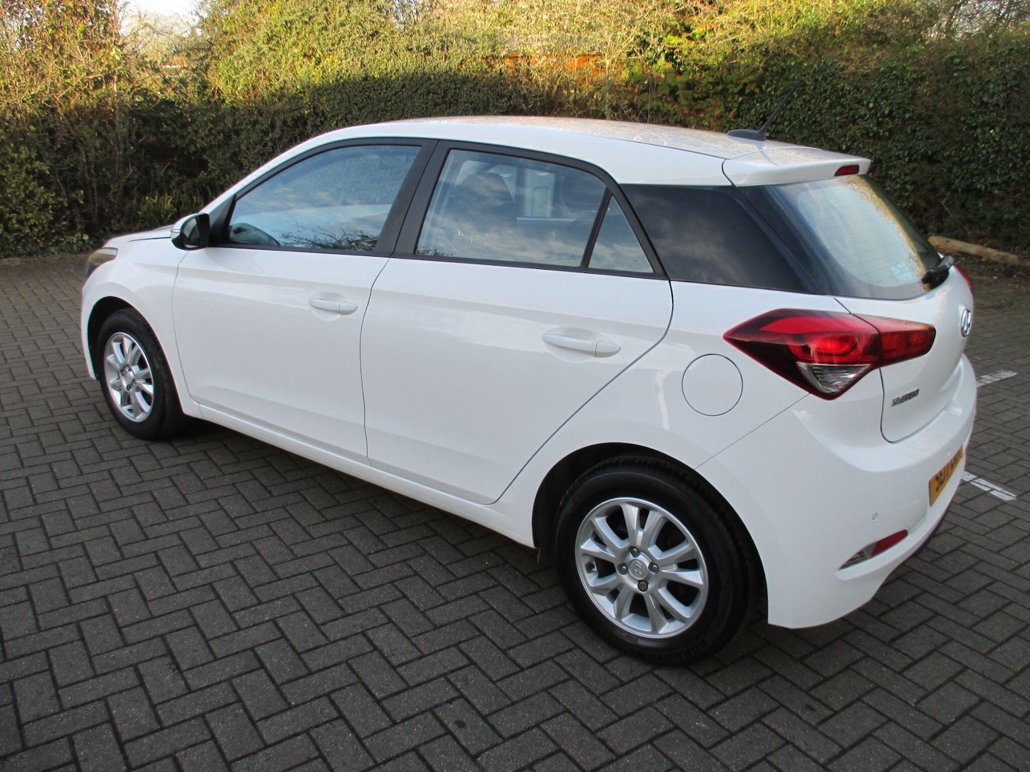 Used Hyundai i20 2017 for sale - 77892144: Photo 8